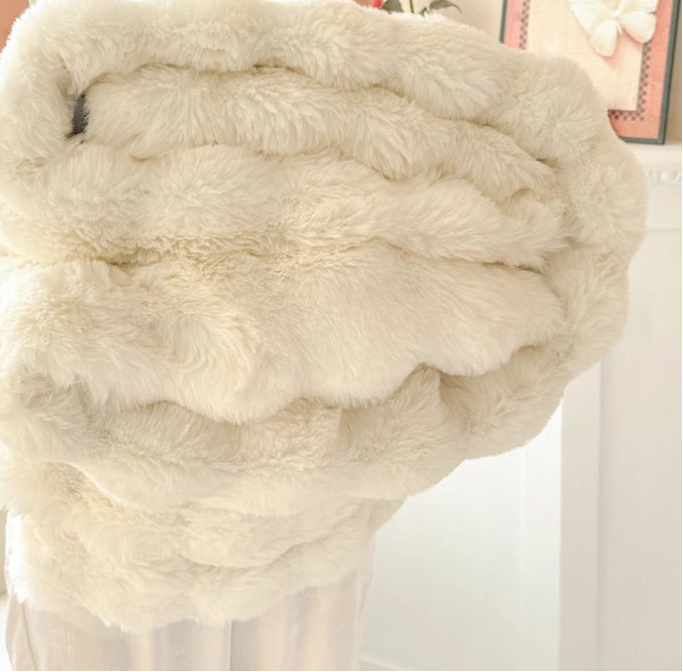 Mura Double-Layer Faux Rabbit Fur Blanket - Ultra-Soft Plush Throw for Bed & Sofa