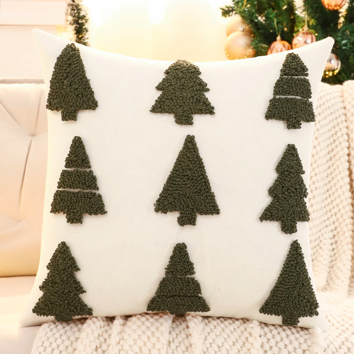 Housse de coussin brodée de Noël - Motif flocon de neige et renne touffetés