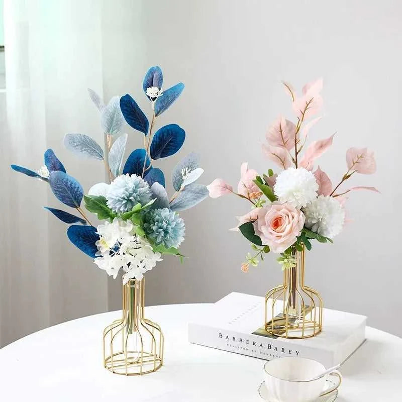 Ontto Iron Art Golden Vase with Glass Test Tube - Hollow Metal Flower Holder 14:200002130#Gold-Small Vases